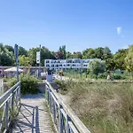 Linden-palais 25 *